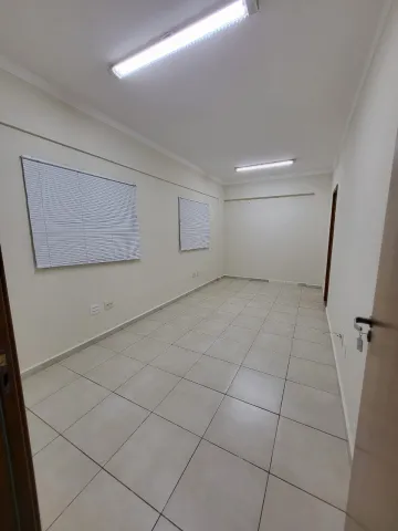 Comercial condomínio / Sala comercial em Ribeirão Preto , Comprar por R$138.000,00