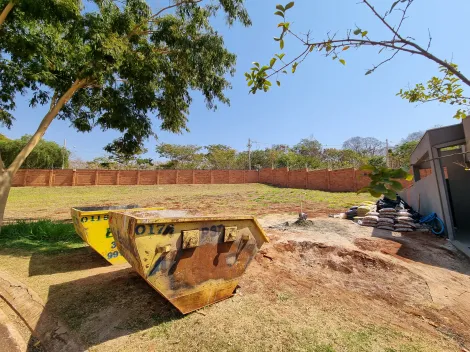 Terreno / Condomínio em Bonfim Paulista 