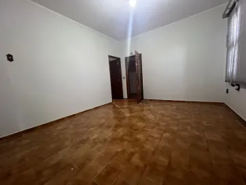 Alugar Casa / Padrão em Ribeirão Preto R$ 1.000,00 - Foto 2