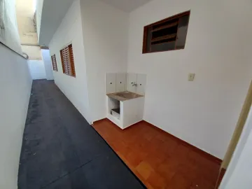 Alugar Casa / Padrão em Ribeirão Preto R$ 1.000,00 - Foto 9