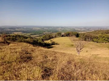 Comprar Terreno / Área em Cássia dos Coqueiros R$ 200.000,00 - Foto 2