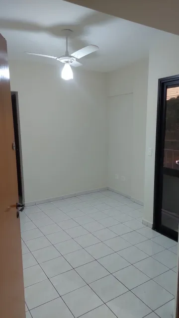 Alugar Apartamento / Padrão em Ribeirão Preto R$ 750,00 - Foto 5