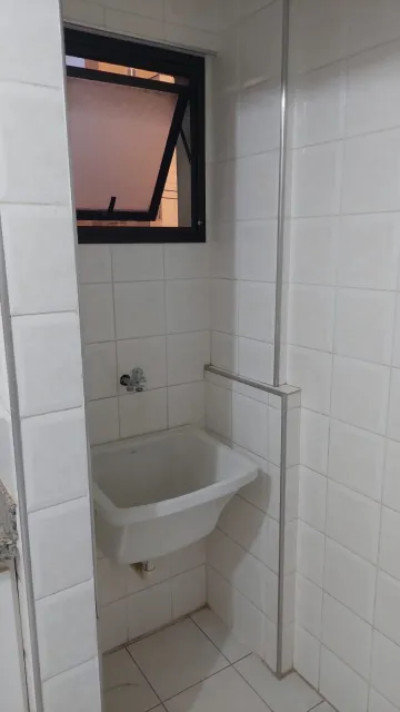 Alugar Apartamento / Padrão em Ribeirão Preto R$ 750,00 - Foto 14