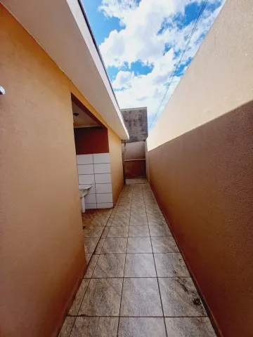 Alugar Casa / Padrão em Ribeirão Preto R$ 1.400,00 - Foto 9