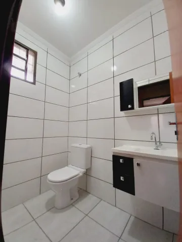 Alugar Casa / Padrão em Ribeirão Preto R$ 1.400,00 - Foto 8