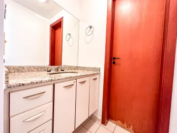 Alugar Apartamentos / Padrão em Ribeirão Preto R$ 2.600,00 - Foto 5