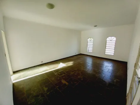 Alugar Casa / Padrão em Ribeirão Preto R$ 3.300,00 - Foto 1