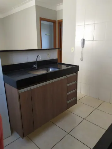 Alugar Apartamento / Padrão em Ribeirão Preto R$ 790,00 - Foto 8