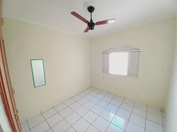 Alugar Casa / Padrão em Ribeirão Preto R$ 1.550,00 - Foto 12