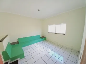 Alugar Casa / Padrão em Ribeirão Preto R$ 1.550,00 - Foto 3