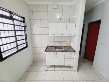 Alugar Casa / Padrão em Ribeirão Preto R$ 1.400,00 - Foto 5