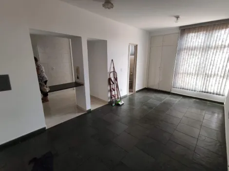 Apartamento / Kitnet em Ribeirão Preto Alugar por R$700,00