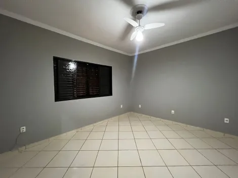 Alugar Casa / Padrão em Ribeirão Preto R$ 2.200,00 - Foto 13