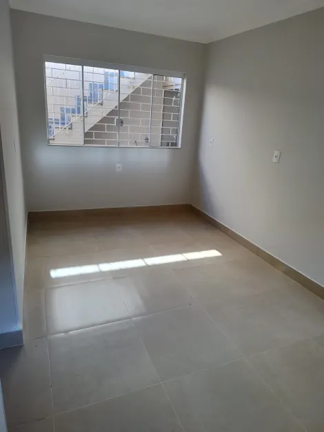 Alugar Casa / Padrão em Ribeirão Preto R$ 2.700,00 - Foto 2