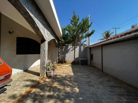 Casa / Padrão em Ribeirão Preto , Comprar por R$650.000,00