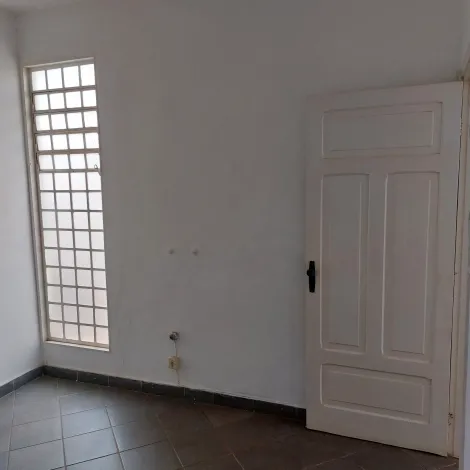 Comprar Casa / Padrão em Ribeirão Preto R$ 318.000,00 - Foto 3