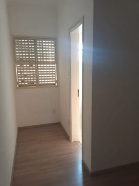 Comprar Apartamento / Padrão em Ribeirão Preto R$ 300.000,00 - Foto 2