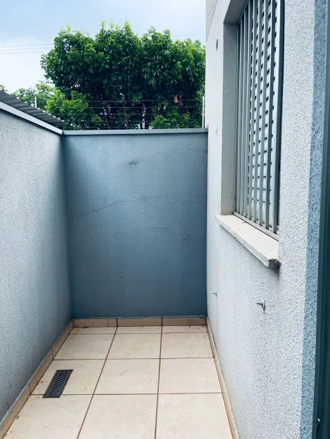 Alugar Apartamento / Padrão em Ribeirão Preto R$ 1.100,00 - Foto 16