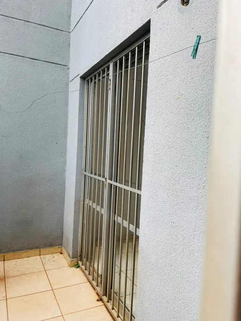 Alugar Apartamento / Padrão em Ribeirão Preto R$ 1.100,00 - Foto 17