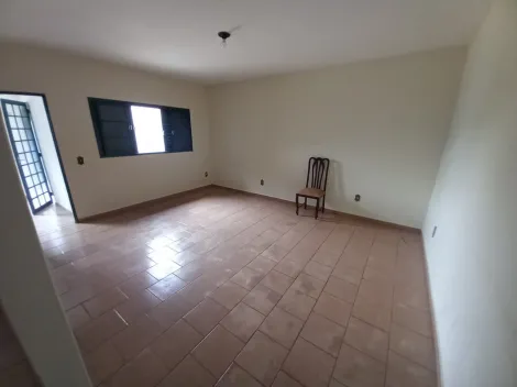 Alugar Casa / Padrão em Ribeirão Preto R$ 1.100,00 - Foto 4