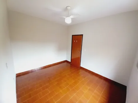 Alugar Casa / Padrão em Ribeirão Preto R$ 1.750,00 - Foto 2