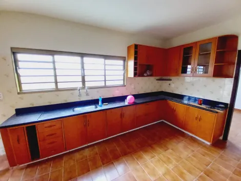 Alugar Casa / Padrão em Ribeirão Preto R$ 1.750,00 - Foto 3