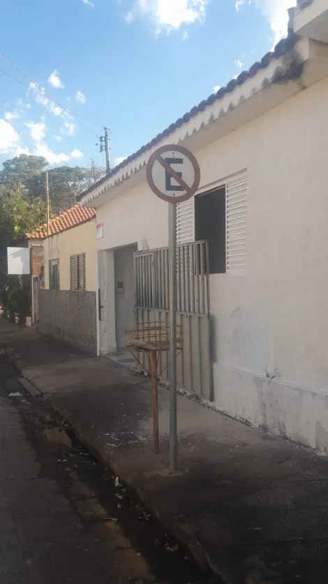 Comprar Casa / Padrão em São Sebastião do Paraíso R$ 200.000,00 - Foto 3
