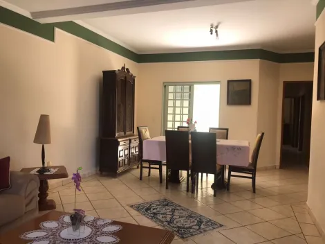Casa / Padrão em Ribeirão Preto , Comprar por R$515.000,00
