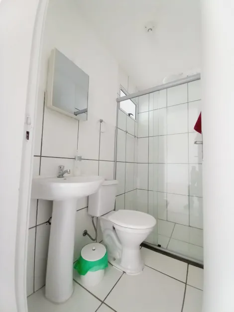 Alugar Apartamento / Padrão em Ribeirão Preto R$ 750,00 - Foto 3