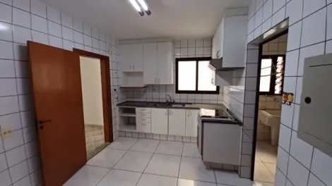 Alugar Apartamentos / Padrão em Ribeirão Preto R$ 2.250,00 - Foto 3