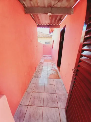 Casa / Padrão em Ribeirão Preto Alugar por R$950,00
