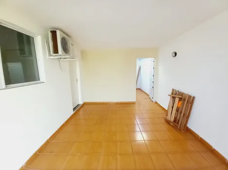 Alugar Casa / Padrão em Ribeirão Preto R$ 550,00 - Foto 4