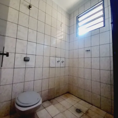 Alugar Casa / Padrão em Ribeirão Preto R$ 1.050,00 - Foto 9