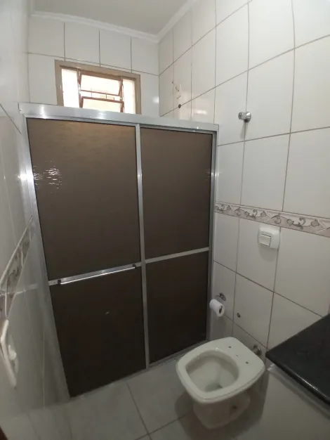 Alugar Casa / Padrão em Ribeirão Preto R$ 1.900,00 - Foto 18