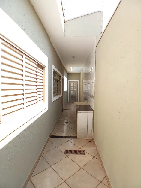 Alugar Casa / Padrão em Ribeirão Preto R$ 1.900,00 - Foto 42