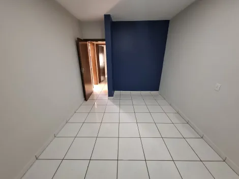 Casa / Padrão em Ribeirão Preto Alugar por R$1.200,00