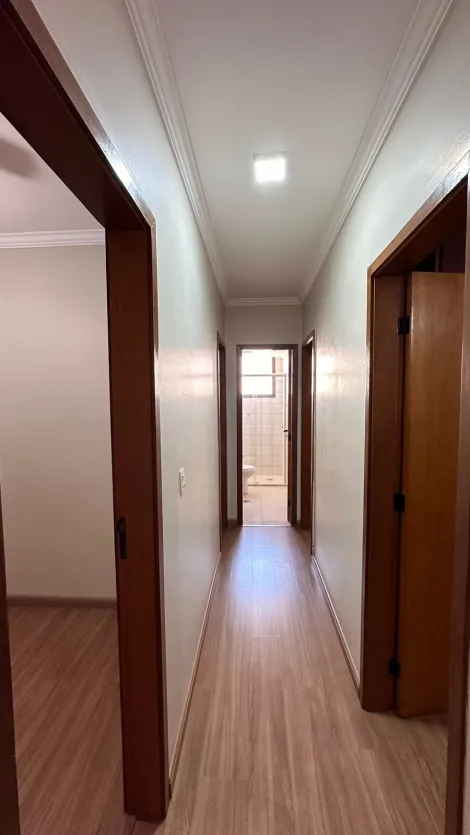 Alugar Apartamento / Padrão em Ribeirão Preto R$ 1.500,00 - Foto 8