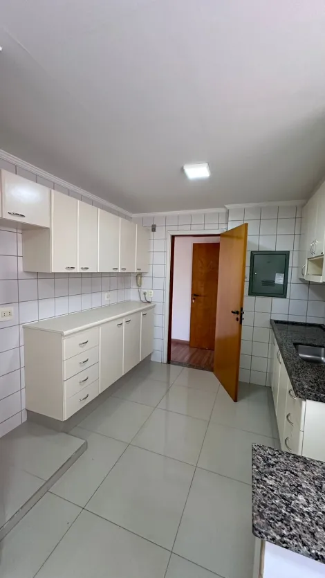 Alugar Apartamento / Padrão em Ribeirão Preto R$ 1.500,00 - Foto 6