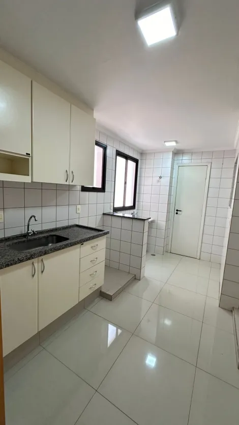 Alugar Apartamento / Padrão em Ribeirão Preto R$ 1.500,00 - Foto 5