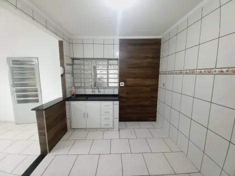 Alugar Casa / Padrão em Cravinhos R$ 2.200,00 - Foto 4