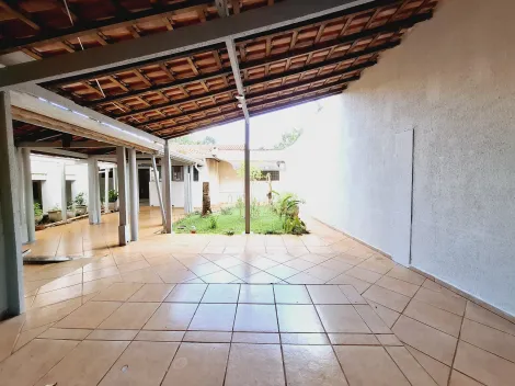 Alugar Casa / Padrão em Cravinhos R$ 2.500,00 - Foto 3