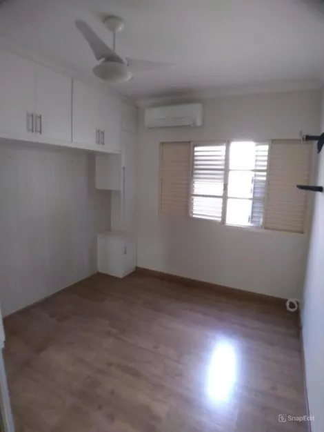 Alugar Apartamento / Padrão em Ribeirão Preto R$ 1.320,00 - Foto 1