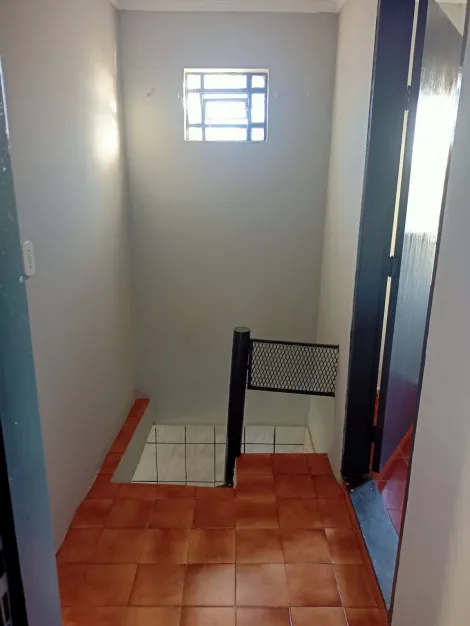 Alugar Casa / Padrão em Ribeirão Preto R$ 850,00 - Foto 13