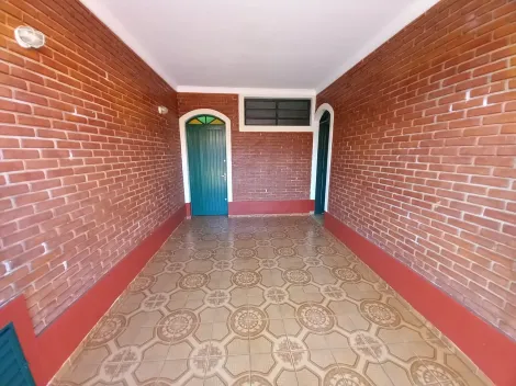 Alugar Casa / Padrão em Ribeirão Preto R$ 1.500,00 - Foto 3