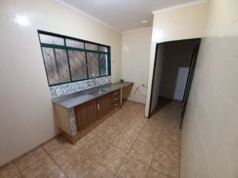 Alugar Casa / Padrão em Ribeirão Preto R$ 1.500,00 - Foto 4