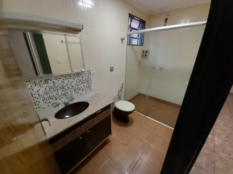 Alugar Casa / Padrão em Ribeirão Preto R$ 1.500,00 - Foto 7