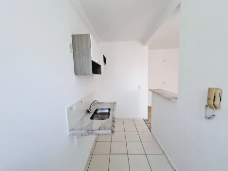 Alugar Apartamento / Padrão em Ribeirão Preto R$ 1.600,00 - Foto 7