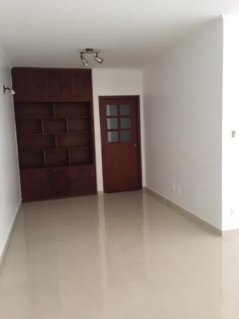 Alugar Apartamento / Padrão em Ribeirão Preto R$ 750,00 - Foto 2