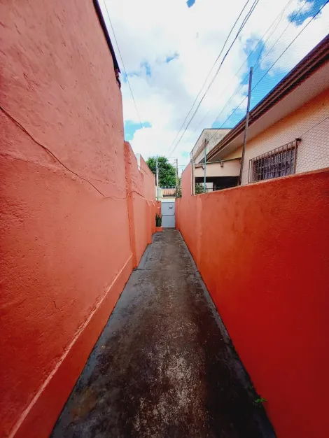 Alugar Casa / Padrão em Ribeirão Preto R$ 800,00 - Foto 11