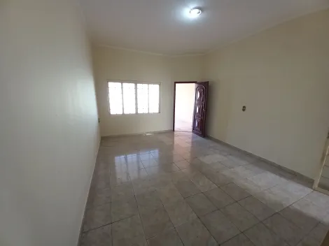Alugar Casa / Padrão em Ribeirão Preto R$ 1.900,00 - Foto 3